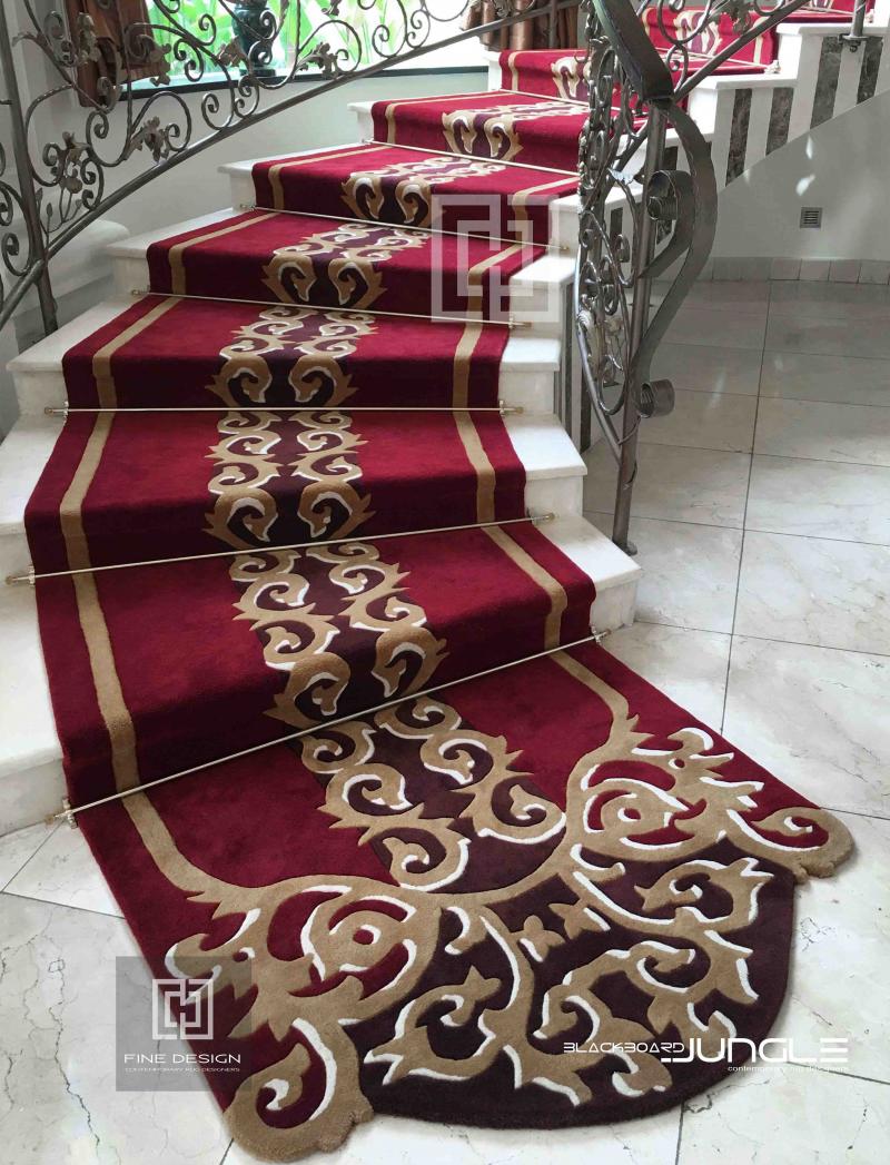 Red_staircase_runner